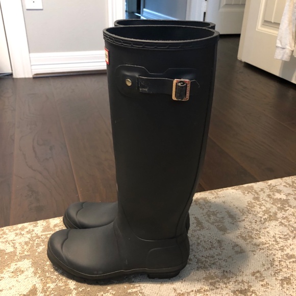 Women’s Hunter Rainboots Size 8 - Picture 3 of 6